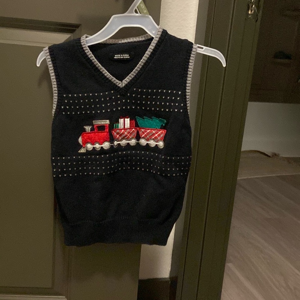 Kids size 4 sweater vest